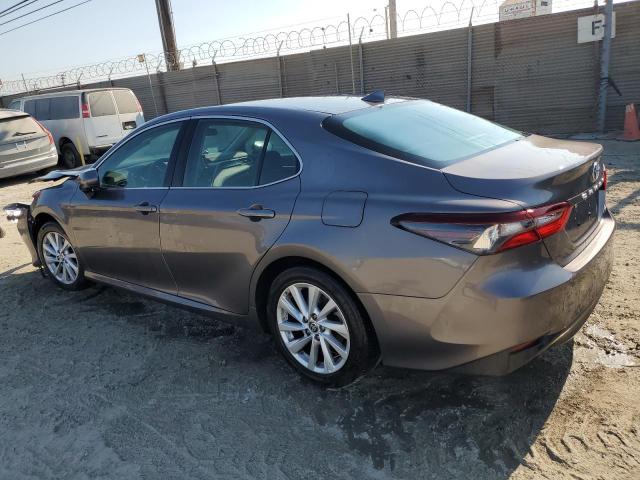 4T1C11AK2PU819896 - 2023 TOYOTA CAMRY LE GRAY photo 2