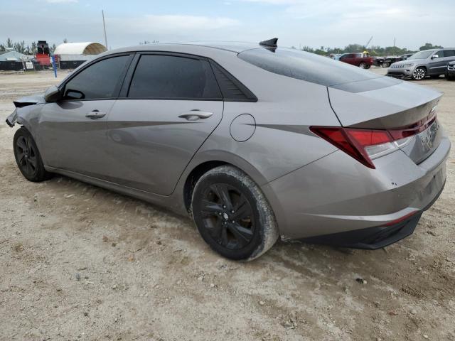 KMHLM4AG2MU124690 - 2021 HYUNDAI ELANTRA SEL GRAY photo 2