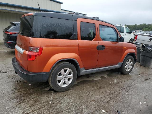 5J6YH1H70BL000742 - 2011 HONDA ELEMENT EX ORANGE photo 3