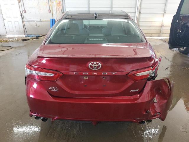 4T1BZ1HK5JU505516 - 2018 TOYOTA CAMRY XSE RED photo 6