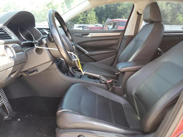 1VWDT7A38HC067074 - 2017 VOLKSWAGEN PASSAT R-LINE წითელი ფოტო 7