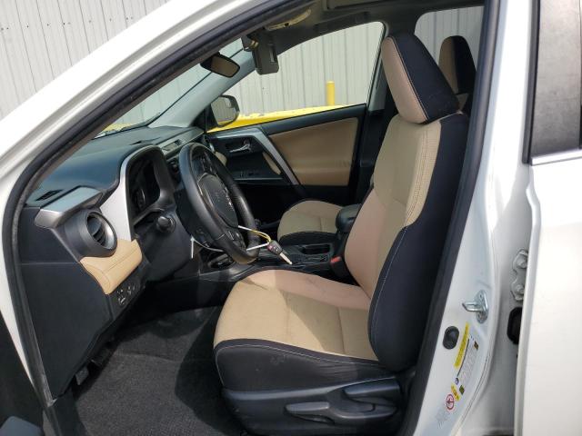 JTMWFREV0HD102825 - 2017 TOYOTA RAV4 XLE WHITE photo 7