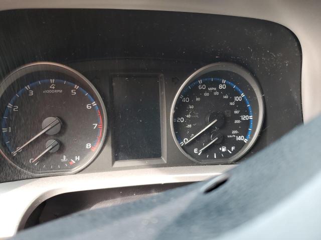 JTMWFREV0HD102825 - 2017 TOYOTA RAV4 XLE WHITE photo 9