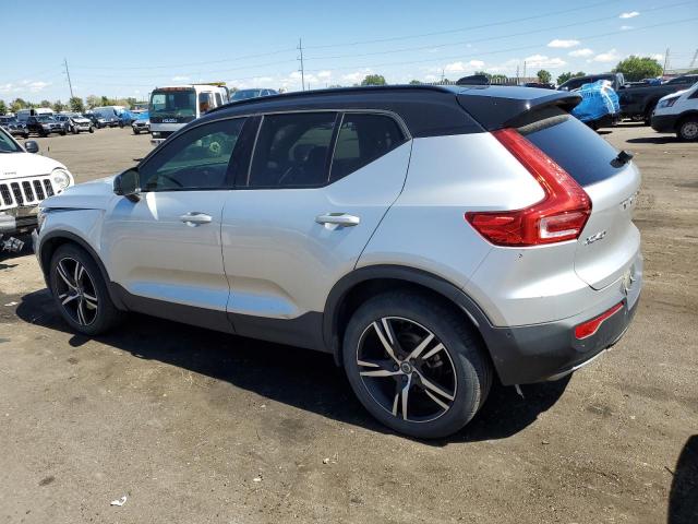 YV4162UM9K2103658 - 2019 VOLVO XC40 T5 R-DESIGN SILVER photo 2