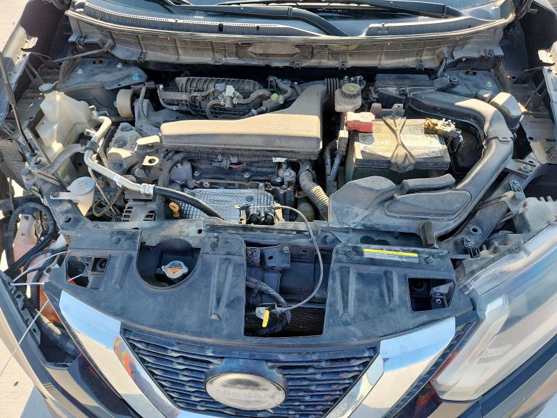 KNMAT2MT7JP522645 - 2018 NISSAN ROGUE S შავი ფოტო 12