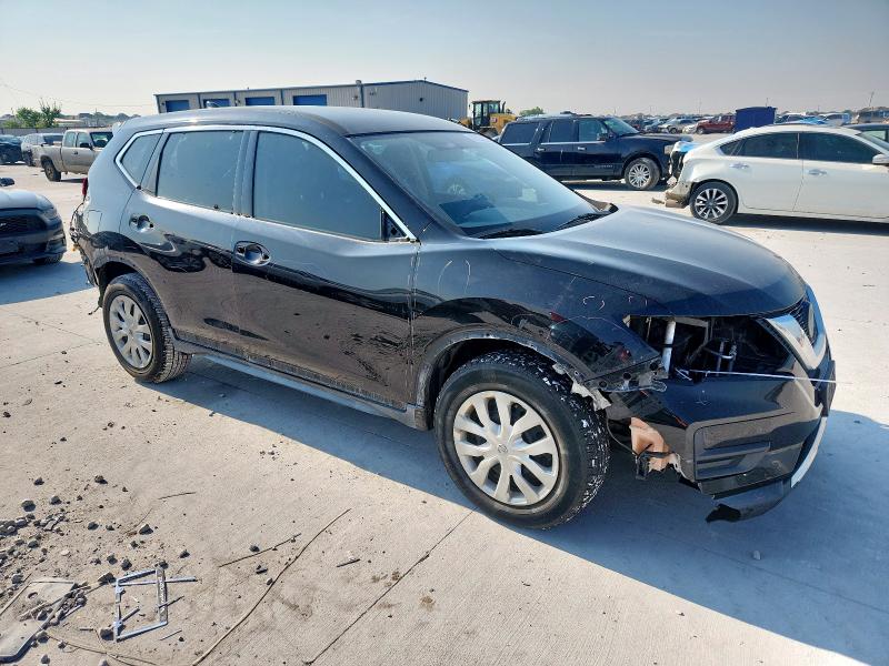 KNMAT2MT7JP522645 - 2018 NISSAN ROGUE S შავი ფოტო 4