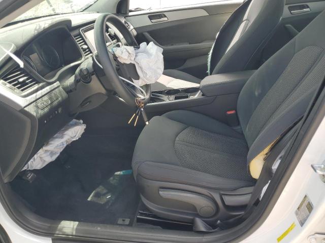 5NPE24AF0KH755228 - 2019 HYUNDAI SONATA SE WHITE photo 7