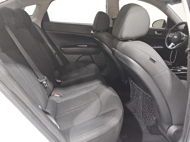 5XXGT4L38KG345975 - 2019 KIA OPTIMA LX Biały zdjęcie 10