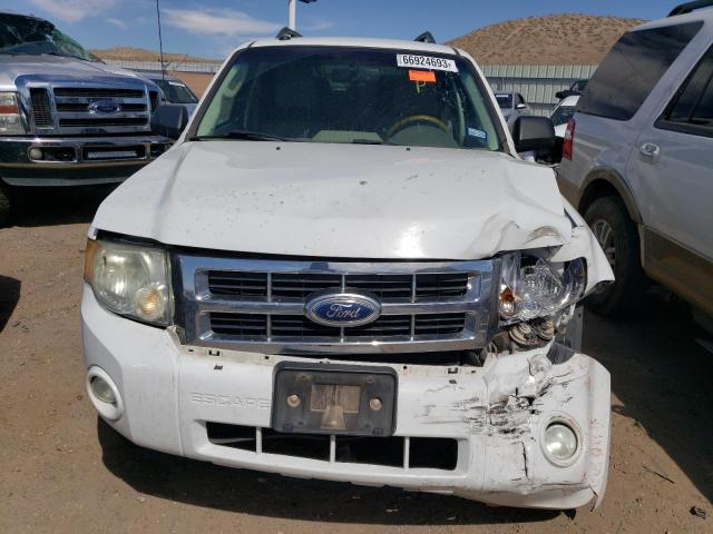 1FMCU0D72CKB07502 - 2012 FORD ESCAPE XLT WHITE photo 5