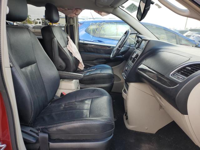 2C4RC1BG7DR657307 - 2013 CHRYSLER TOWN & COU TOURING წითელი ფოტო 5