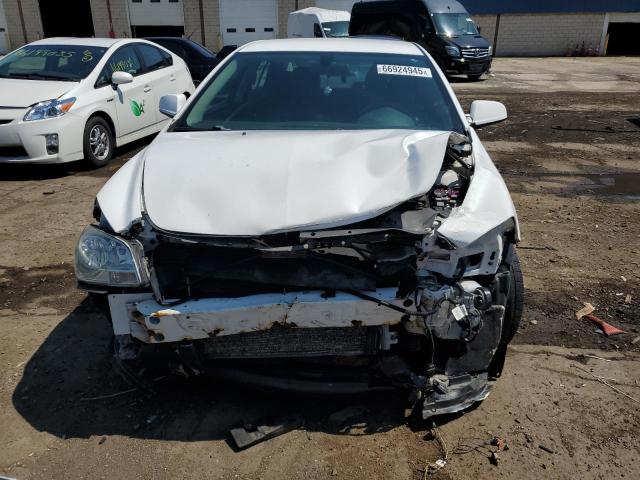 1G1ZC5E11BF181681 - 2011 CHEVROLET MALIBU 1LT WHITE photo 5