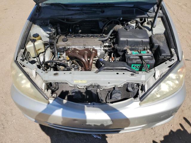 4T1BE32K62U090711 - 2002 TOYOTA CAMRY LE SILVER photo 11