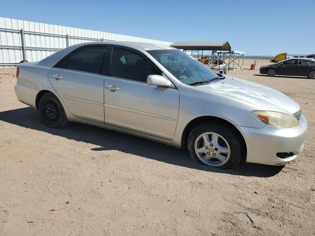 4T1BE32K62U090711 - 2002 TOYOTA CAMRY LE SILVER photo 4