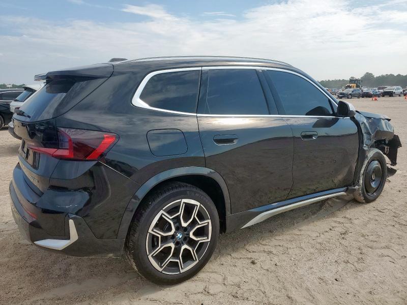 WBX73EF05R5019642 - 2024 BMW X1 XDRIVE28I BLACK photo 3