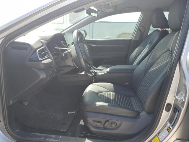 4T1G11AK6NU678815 - 2022 TOYOTA CAMRY SE Gümüş foto 7