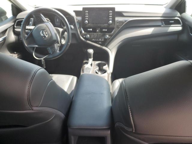 4T1G11AK6NU678815 - 2022 TOYOTA CAMRY SE Gümüş foto 8