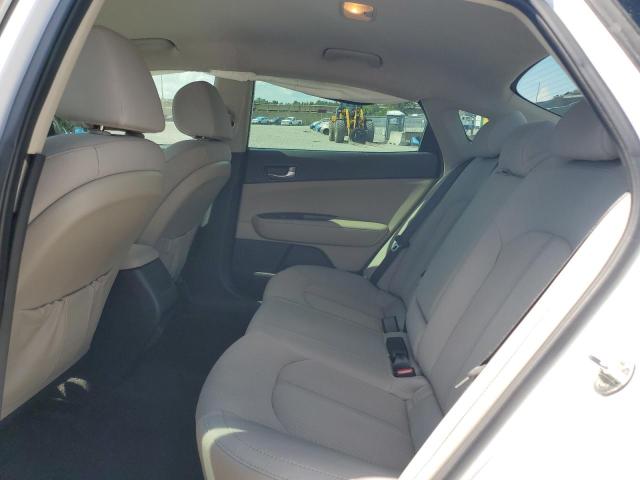 5XXGT4L32JG235924 - 2018 KIA OPTIMA LX أبيض صورة 10