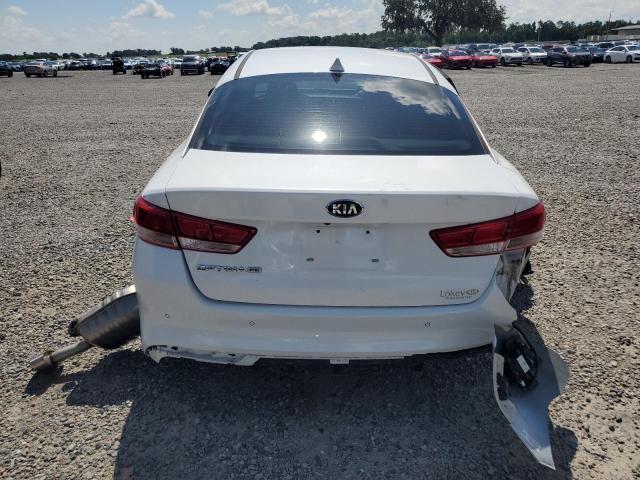 5XXGT4L32JG235924 - 2018 KIA OPTIMA LX أبيض صورة 6