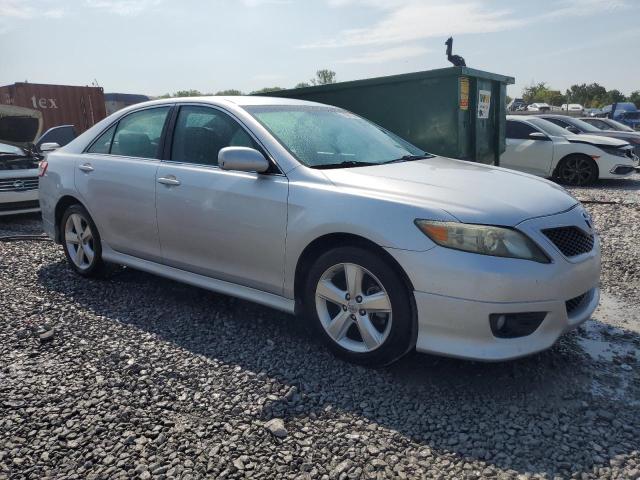 4T1BF3EK0BU117510 - 2011 TOYOTA CAMRY BASE SILVER photo 4