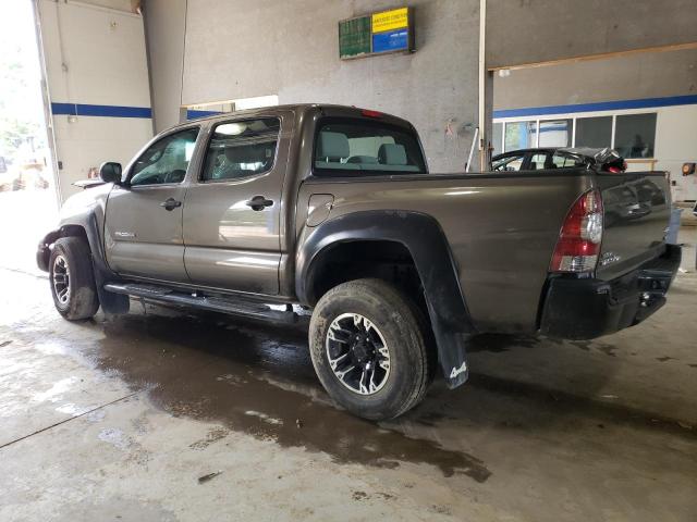 5TELU4EN3AZ717927 - 2010 TOYOTA TACOMA DOUBLE CAB BROWN photo 2