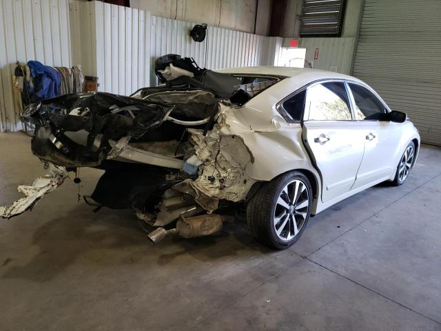 1N4AL3AP7HC144167 - 2017 NISSAN ALTIMA 2.5 WHITE photo 4