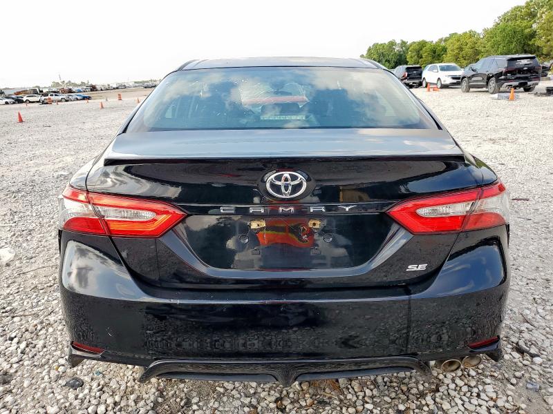 4T1B11HK1JU596694 - 2018 TOYOTA CAMRY L BLACK photo 6