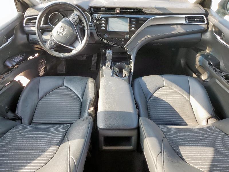 4T1B11HK1JU596694 - 2018 TOYOTA CAMRY L BLACK photo 8