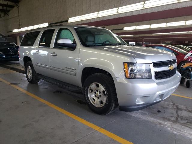 1GNSCJE08ER214002 - 2014 CHEVROLET SUBURBAN C1500 LT SILVER photo 4