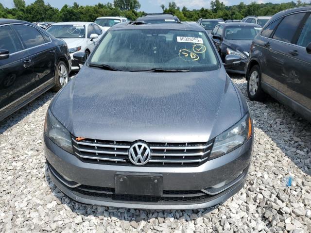 1VWCM7A30DC057142 - 2013 VOLKSWAGEN PASSAT SEL أسود صورة 5