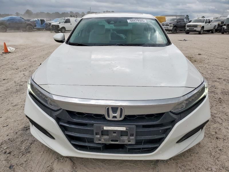 1HGCV1F42JA015093 - 2018 HONDA ACCORD EX Ақ фото 5