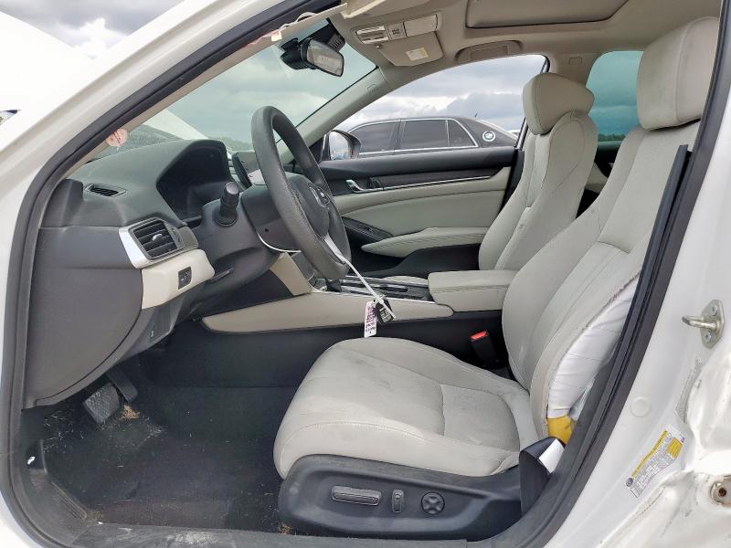 1HGCV1F42JA015093 - 2018 HONDA ACCORD EX Ақ фото 7