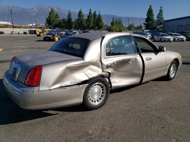 1LNHM81W51Y684700 - 2001 LINCOLN TOWN CAR EXECUTIVE TAN photo 3