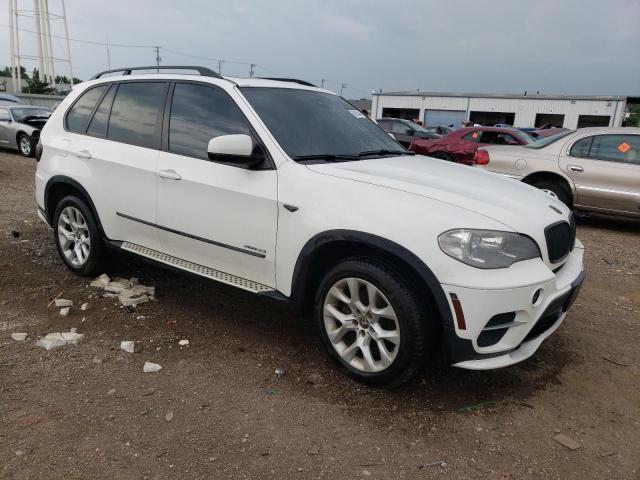 5UXZV4C55D0B00108 - 2013 BMW X5 XDRIVE35I WHITE photo 4
