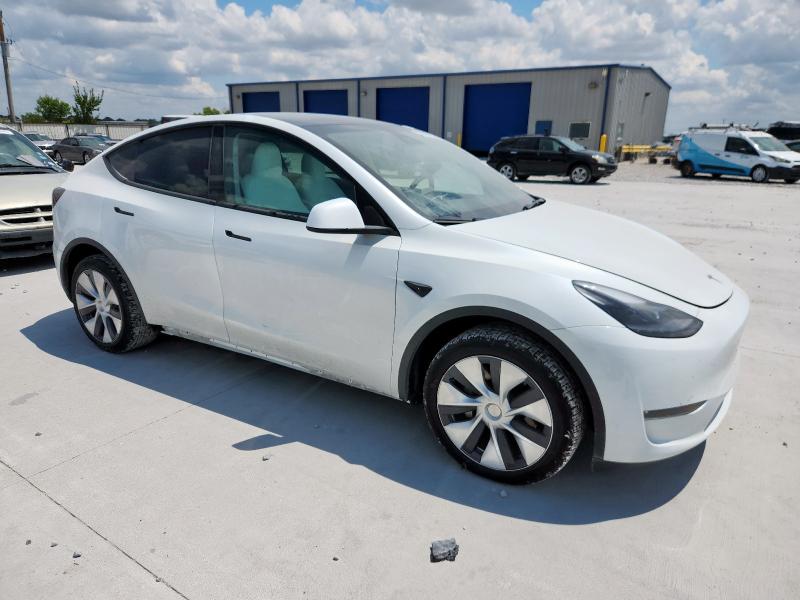 7SAYGDEE5RA255185 - 2024 TESLA MODEL Y 白色 照片 4