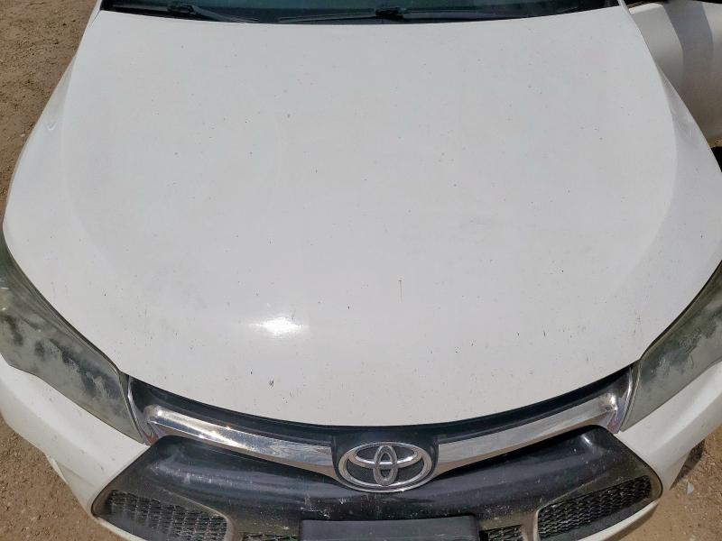 4T1BF1FK3HU320533 - 2017 TOYOTA CAMRY LE WHITE photo 11