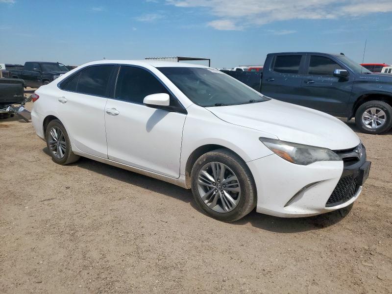4T1BF1FK3HU320533 - 2017 TOYOTA CAMRY LE WHITE photo 4