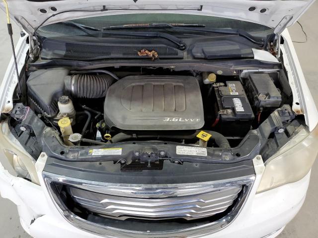 2C4RC1BG2DR526477 - 2013 CHRYSLER TOWN & COU TOURING WHITE photo 12