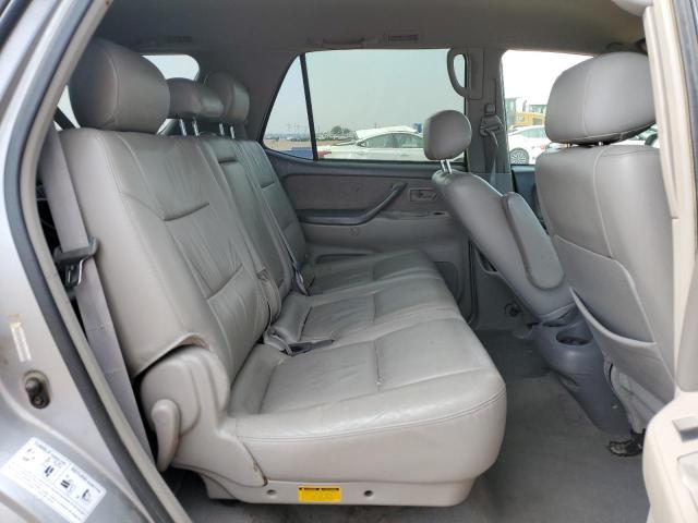 5TDBT44AX4S205290 - 2004 TOYOTA SEQUOIA SR5 银色 照片 11