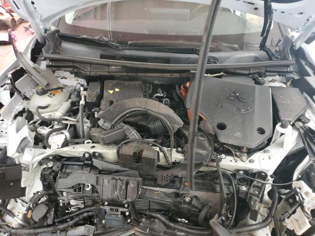 JA4T5UA98PZ059073 - 2023 MITSUBISHI OUTLANDER SE WHITE photo 12