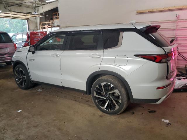 JA4T5UA98PZ059073 - 2023 MITSUBISHI OUTLANDER SE WHITE photo 2