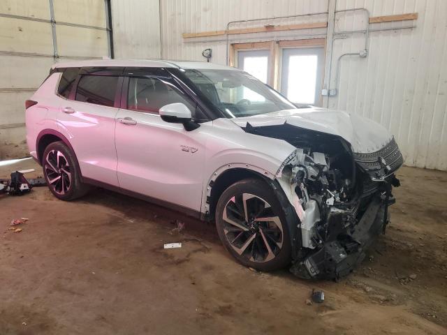JA4T5UA98PZ059073 - 2023 MITSUBISHI OUTLANDER SE WHITE photo 4