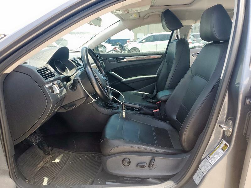 1VWBT7A34GC029847 - 2016 VOLKSWAGEN PASSAT SE GRAY photo 7