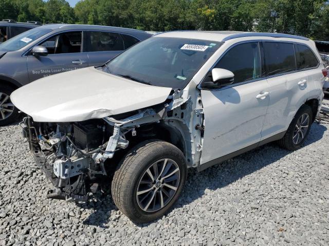 2019 TOYOTA HIGHLANDER SE, 