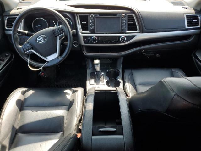 5TDJZRFH1KS610453 - 2019 TOYOTA HIGHLANDER SE WHITE photo 8