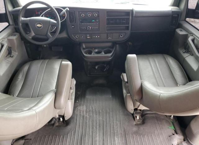 1GCWGBFP7J1265774 - 2018 CHEVROLET EXPRESS G2 თეთრი ფოტო 8