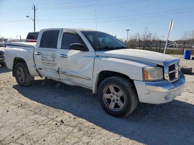 1D7HE58P47S248209 - 2007 DODGE DAKOTA QUAD LARAMIE WHITE photo 4