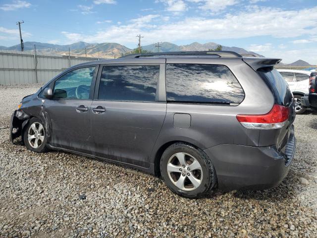 5TDKK3DC3CS253940 - 2012 TOYOTA SIENNA LE GRAY photo 2