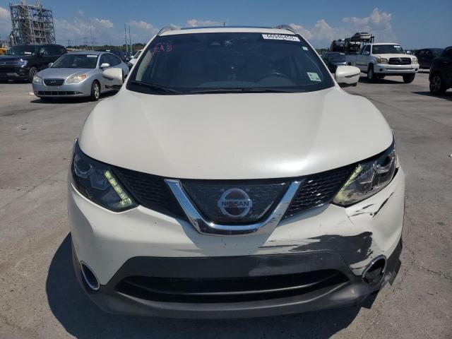 JN1BJ1CP2KW211899 - 2019 NISSAN ROGUE S WHITE photo 5