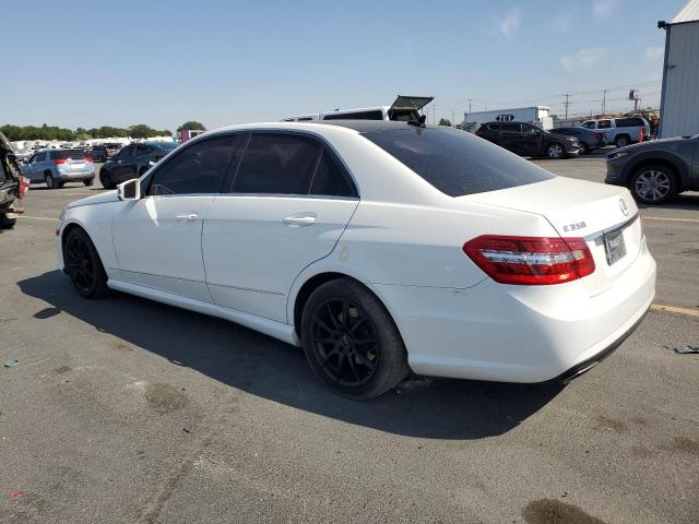 WDDHF8JB0DA704575 - 2013 MERCEDES-BENZ E 350 4MATIC WHITE photo 2