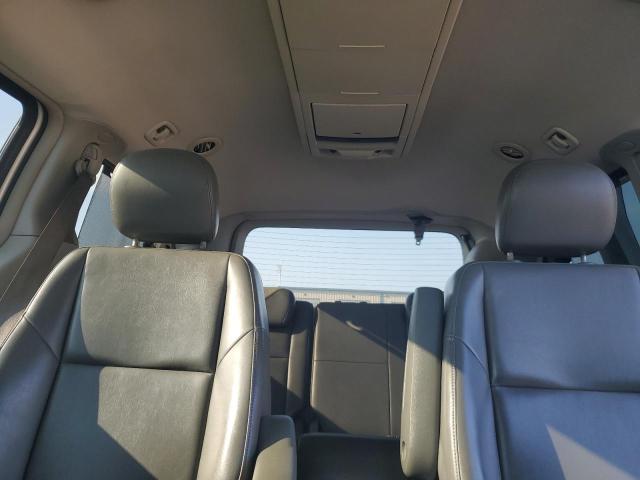 2V4RW3D1XAR388376 - 2010 VOLKSWAGEN ROUTAN SE SILVER photo 10